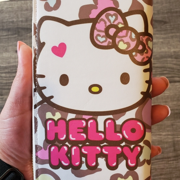 🍒🍒 Hello Kitty Wallet - Picture 5 of 10